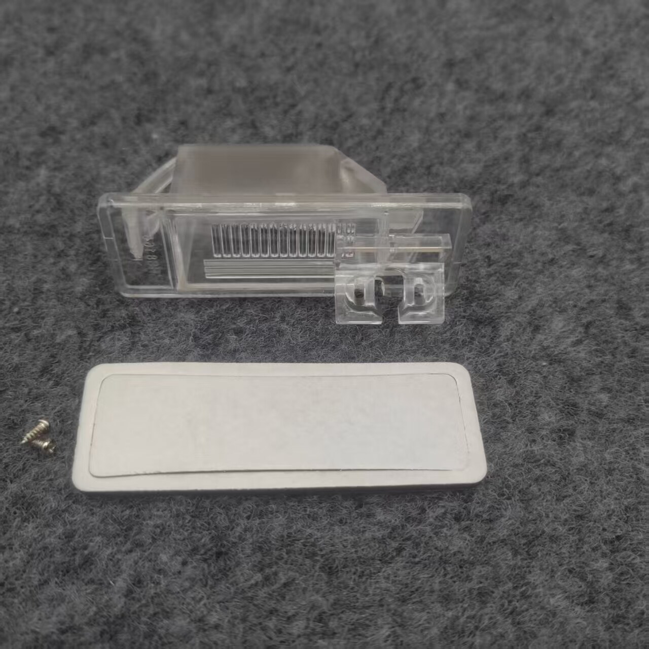 日产逍客途乐阳光劲客奇骏后视倒车摄像头外壳牌照灯壳支架底座