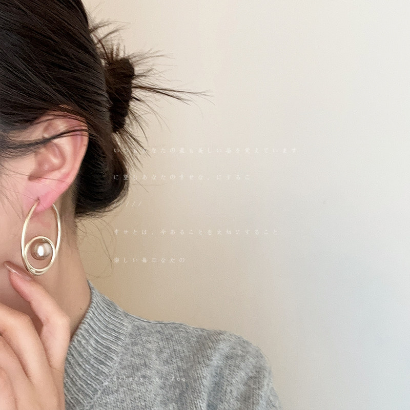 夸张设计感珍珠双环耳圈女个性小众时尚潮流气质通勤百搭耳环耳饰,饰品/流行首饰/时尚饰品新,耳钉,淘宝优惠券,粉丝福利购,淘宝优惠卷