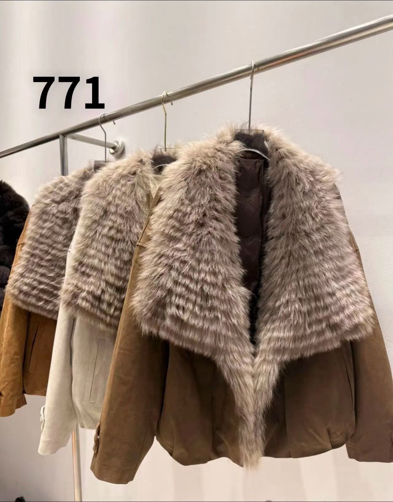 海宁狐狸毛大毛领鹅绒服羽绒宽松派克服女短款2026冬新款皮草外套