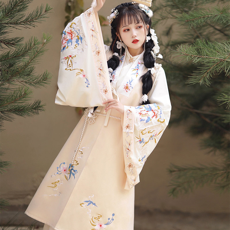 千韵岗拈花记原创汉服女明制立领刺绣秋冬季白菜加厚比甲三件套装