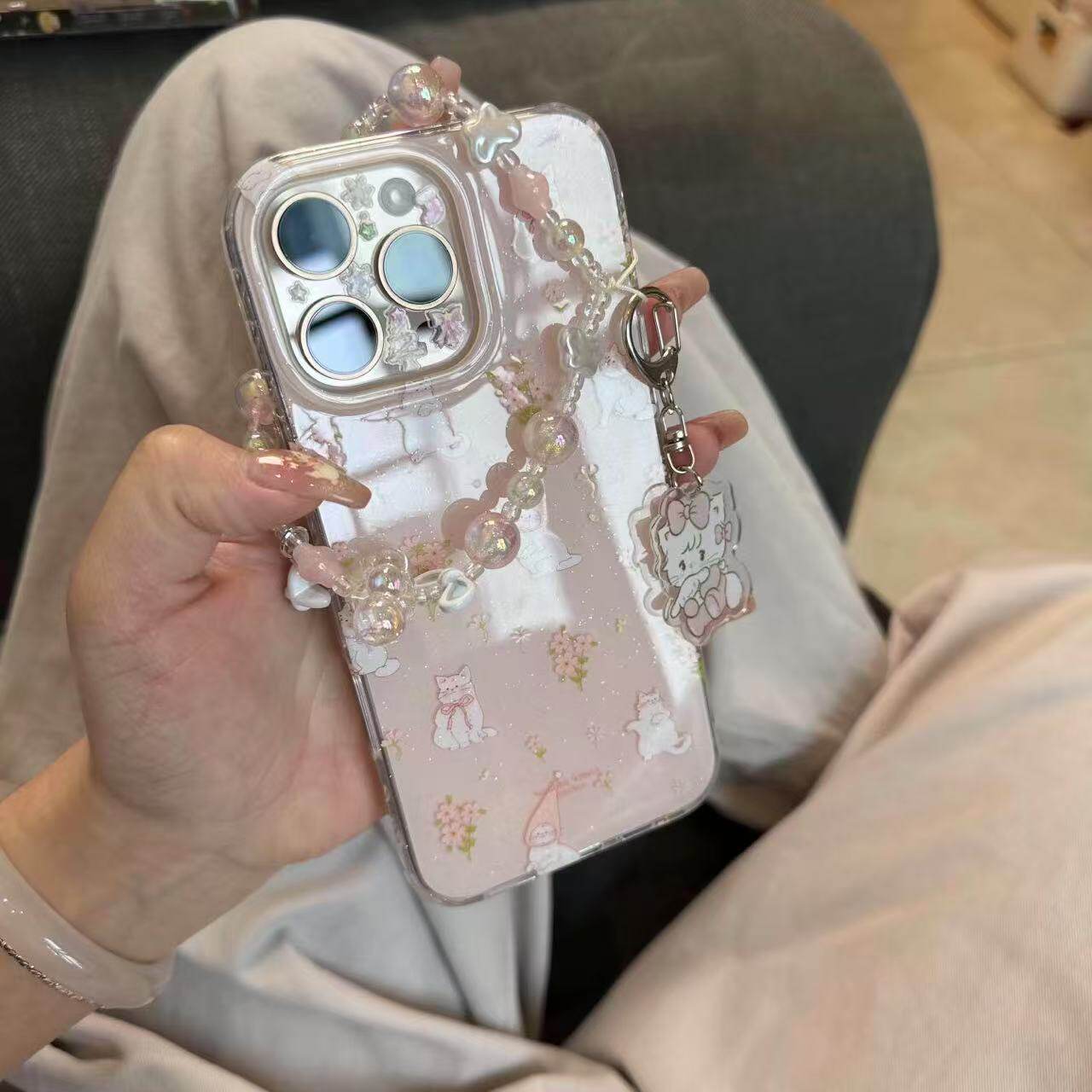 早春粉色碎花猫咪链条苹果iPhone