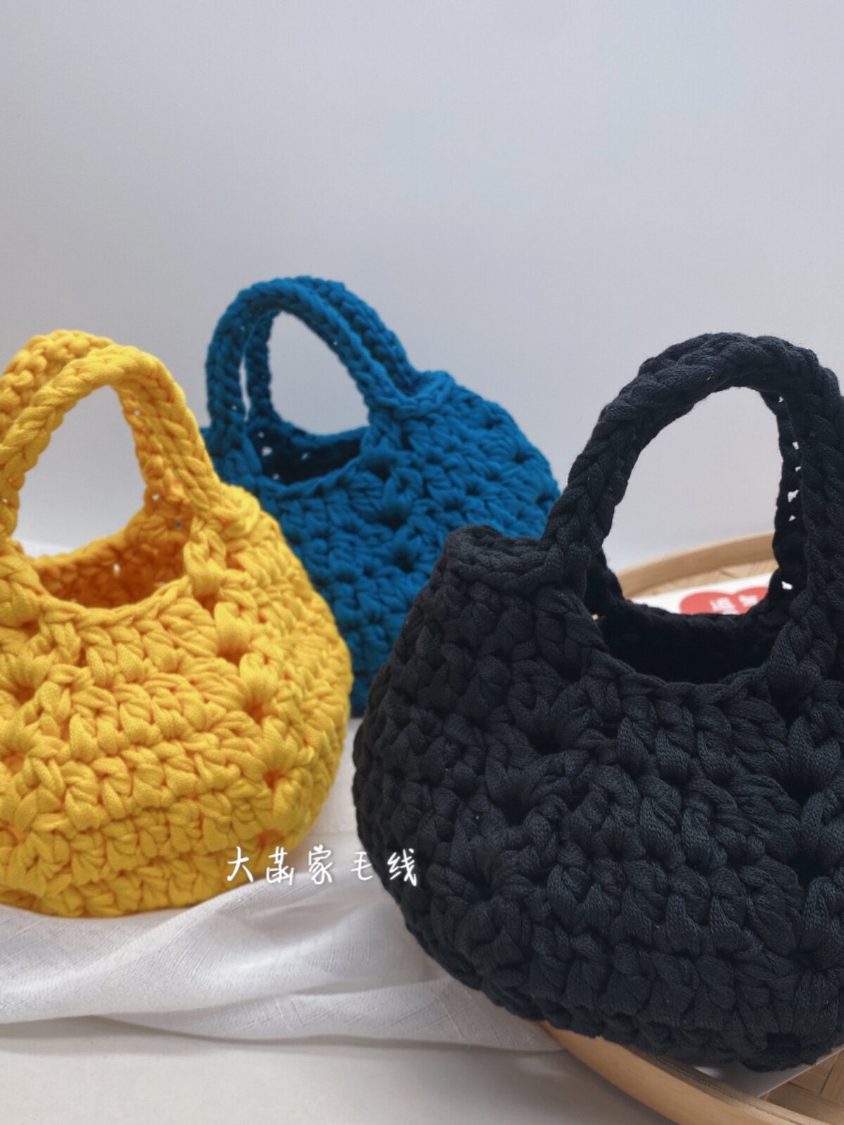 FLAT BELT YARN WEAVING EXQUISITE CLUTCH BAG NOVICE HANDMADE DIY CROCHET KNITTING SMALL BAG MATERIAL PACKAGE
