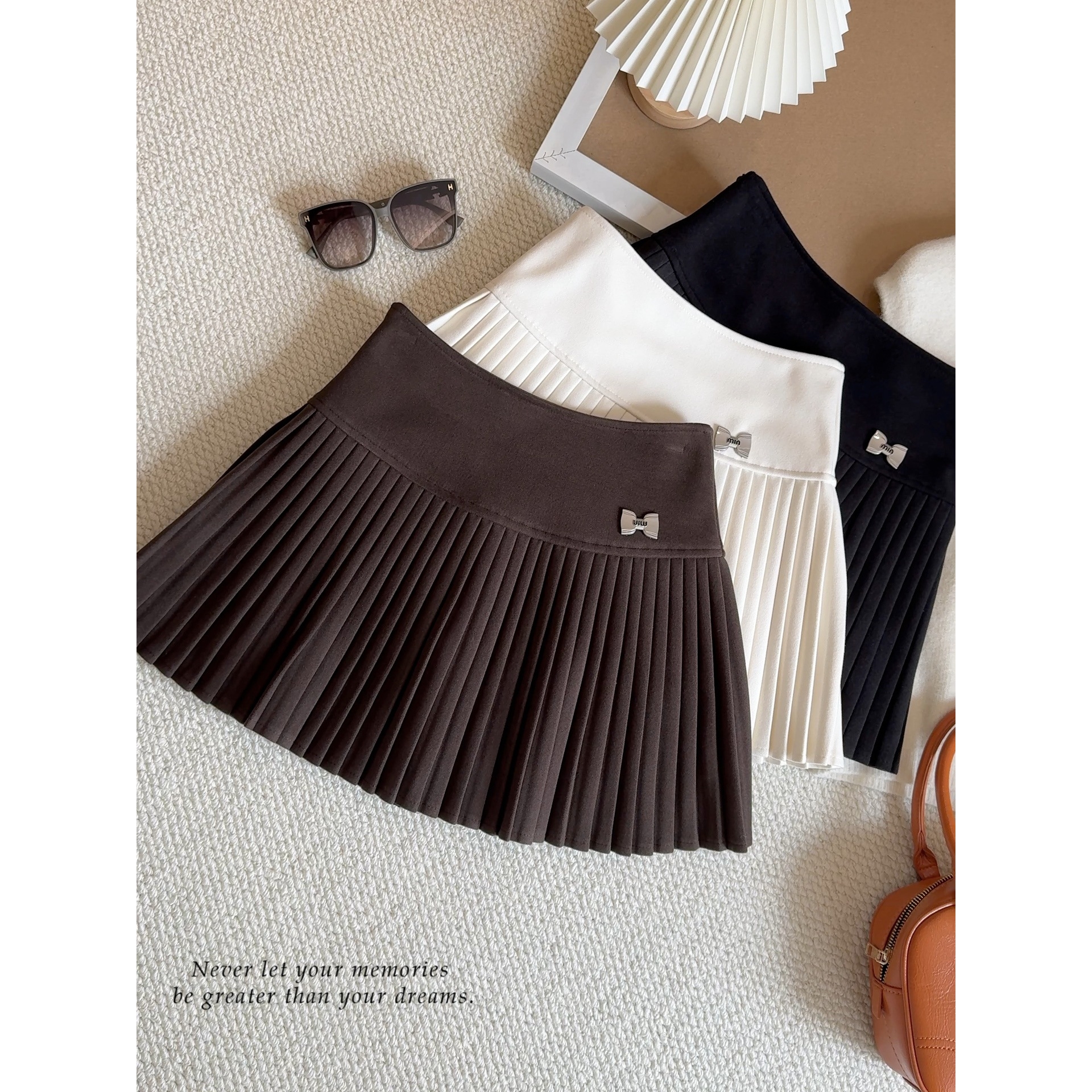 毛呢百褶半身裙女2025新款秋冬高腰显瘦百搭防走光a字短裙风琴裙