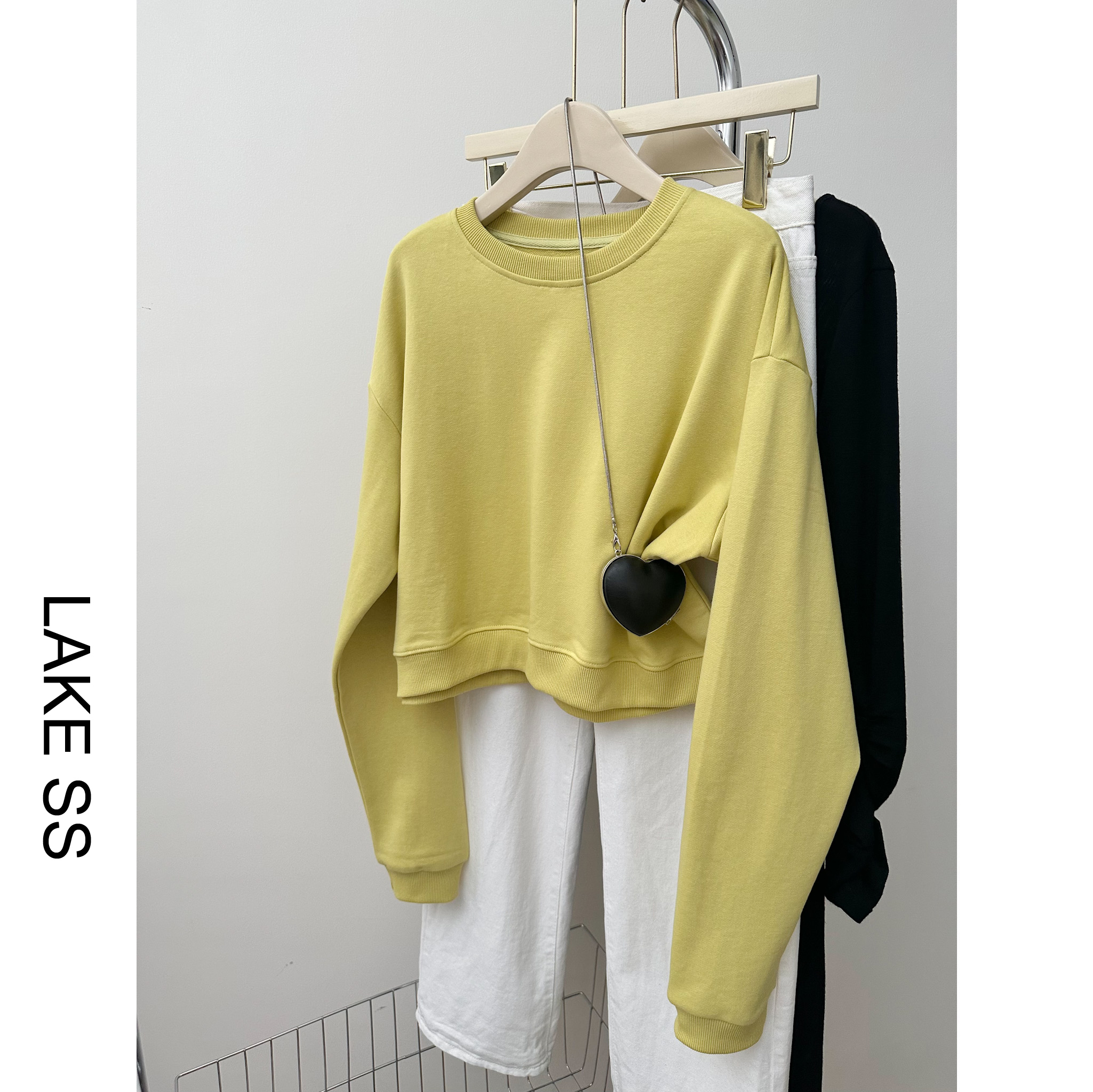 纯棉秋季短款卫衣女春秋款薄款2025新款薄款黄色宽松短上衣早秋款