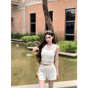 双拉链连帽无袖马甲卫衣女夏季休闲运动套装白色短裤/长裤三件套