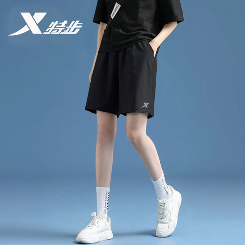 特步夏季薄款透气运动短裤女