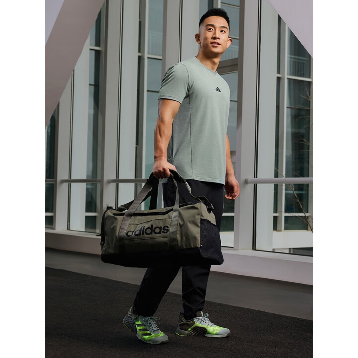 阿迪达斯运动健身旅行单肩斜挎包