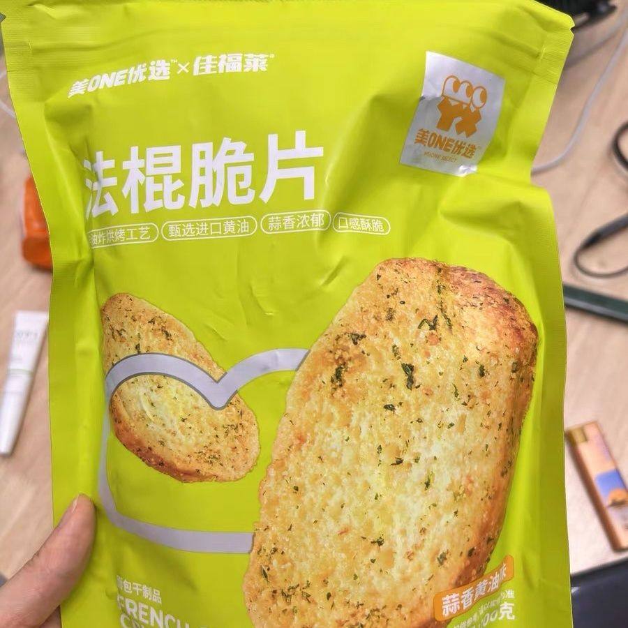 美ONE优选法棍脆片零食浓郁蒜香非油炸烘烤办公室解馋追剧休闲