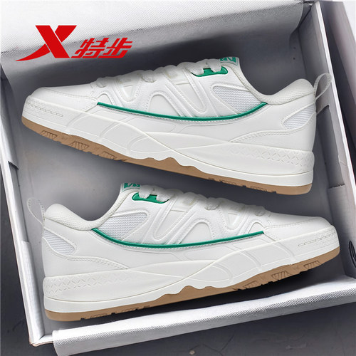 特步男鞋2025冬季白色运动鞋男青少年学生潮流轻便运动休闲鞋正品