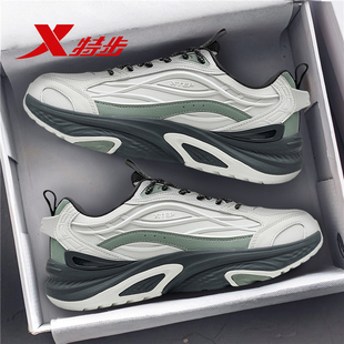 特步男鞋2026冬季新款青少年运动鞋官方旗舰店正品学生休闲老爹鞋