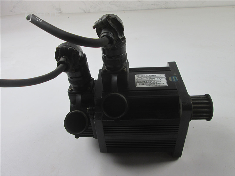 DORNA 伺服电机 130DNA-06AB1AMS  0.6KW 5.73N.m 实物拍摄