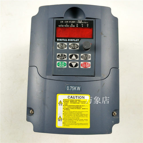 INVERTER 变频器 PC8100-G0007-4 0.75KW 3PH 380VAC 实物拍摄