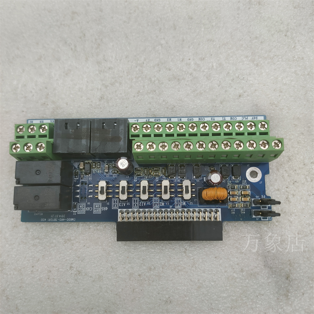 EM600-4R0-3BTER1 400 变频器端子板 EM600-4R0-3BTER1实物拍摄