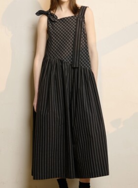 En blanc.ligne crème原创设计不对称拼接系带裙裤