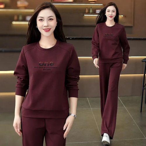 运动服套装女春秋2025年新款爆款中老年妈妈洋气休闲时尚穿搭外套