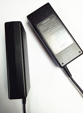 适用长城神舟精盾U65A U65E QL9S05笔记本19V4.74A电源适配器90W