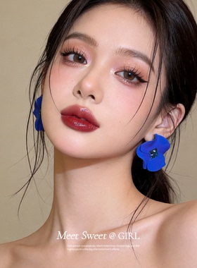 蓝色花朵耳钉轻奢高级感耳环2026新款巨好看克莱因蓝耳饰女独特
