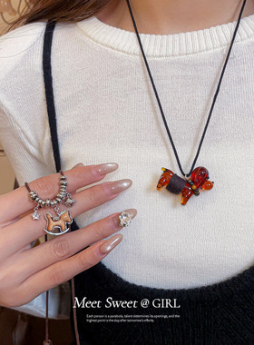 「遇见饰品MEET」皮革绳小马吊坠项链马年本命年毛衣链时尚百搭女