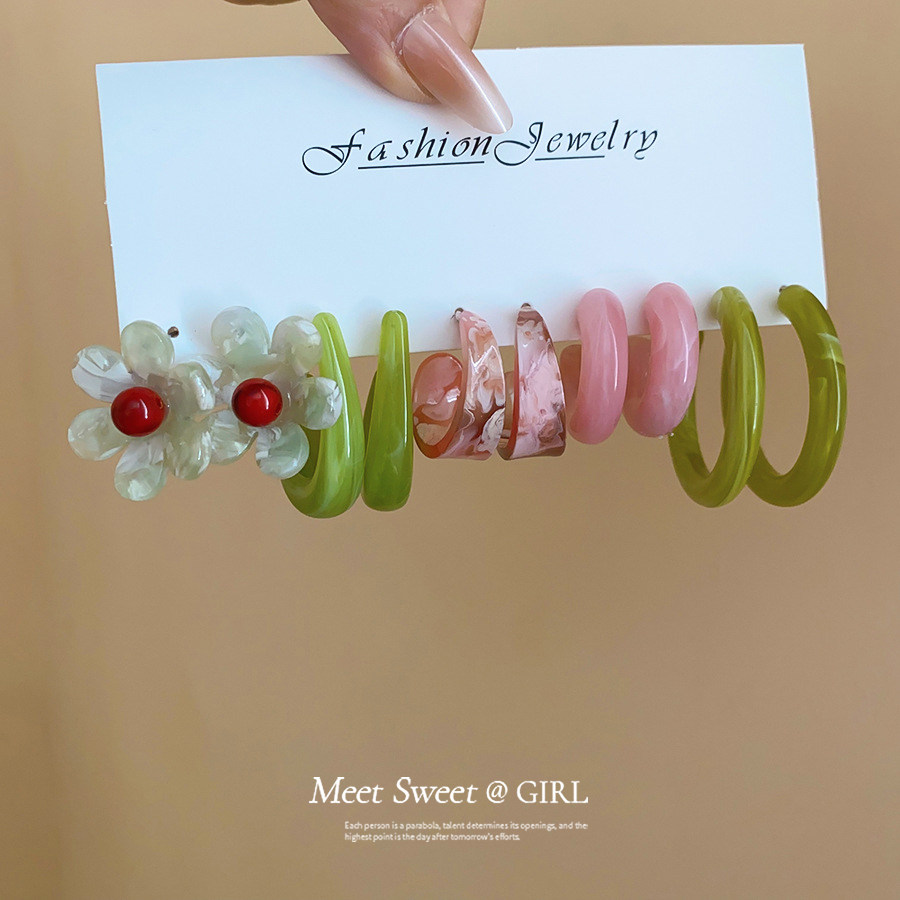 多巴胺花朵彩色C形耳钉女套装小众设计耳环2026新款爆款耳饰女