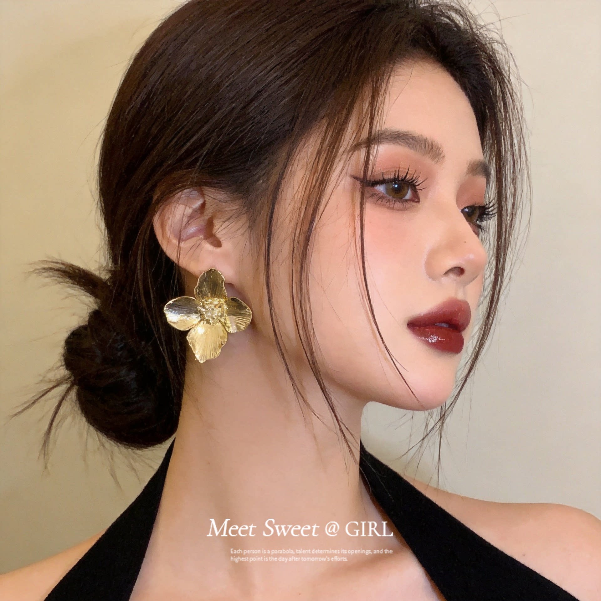 夸张耳饰高级感金色花朵耳环2026新款爆款小众独特个性气质耳钉女