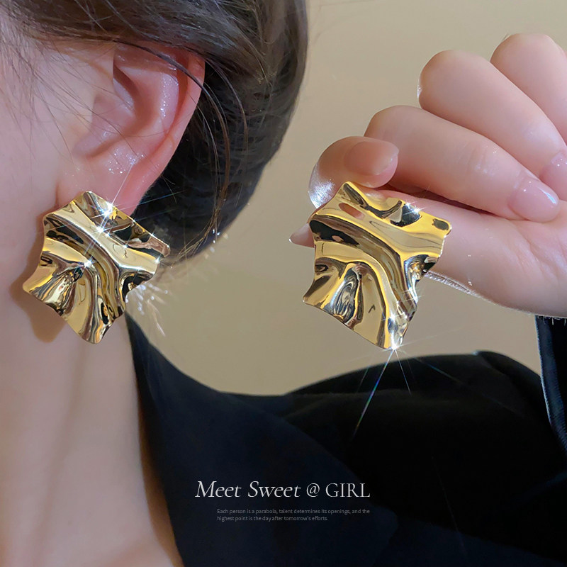 金色耳钉轻奢高级感气质大气独特金属耳环2025新款爆款夸张耳饰女,饰品/流行首饰/时尚饰品新,耳钉,淘宝优惠券,粉丝福利购,淘宝优惠卷