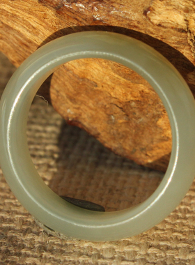 王实斋珠宝/新疆和田玉糖白玉18.4mm戒指手饰天然油润度好H287