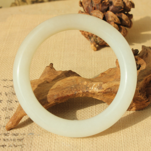 王实斋珠宝 新疆和田玉圆条手镯内径58.5mm糖白玉手饰支持复检T29