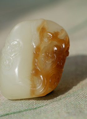 王实斋珠宝/新疆山料和田玉糖白玉喜鹊登梅挂件吊坠油润小XY53