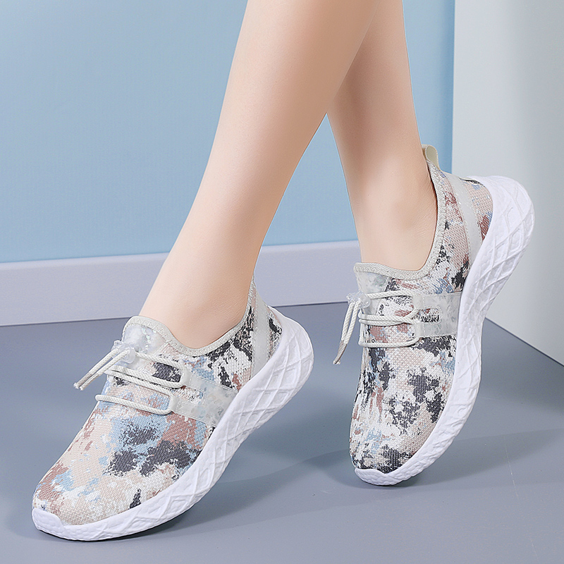 老北京布鞋轻便软底妈妈运动鞋