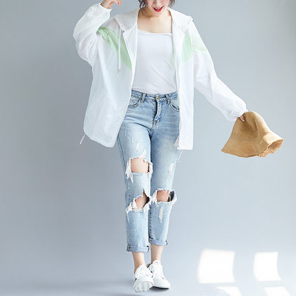 300斤特大码女装胖mm宽松透气显瘦大码外套连帽撞色衣女