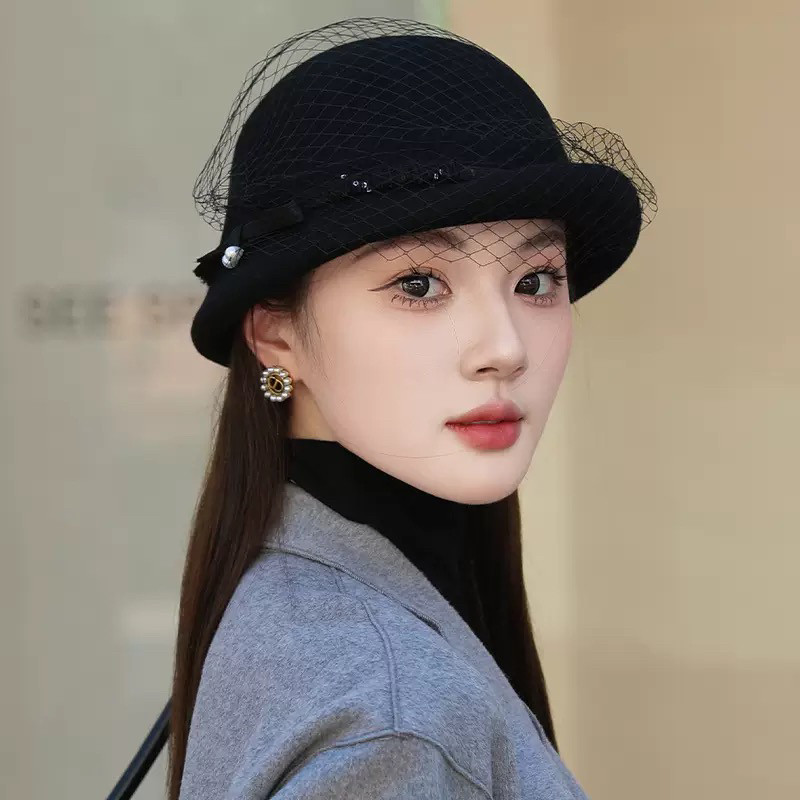 黑色网纱礼帽女秋冬新款法式复古帽短檐时尚毡帽英伦优雅羊毛帽子