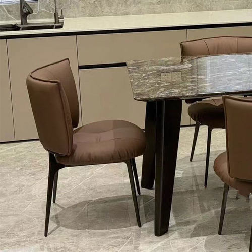 高端休闲餐椅家用真皮软包咖啡餐厅椅子设计师样板间大靠背椅沙发