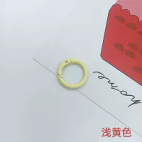 2.5 светло -желтый (1 кусок)