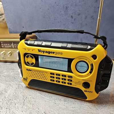 美国ka600数字太阳能应急收音机