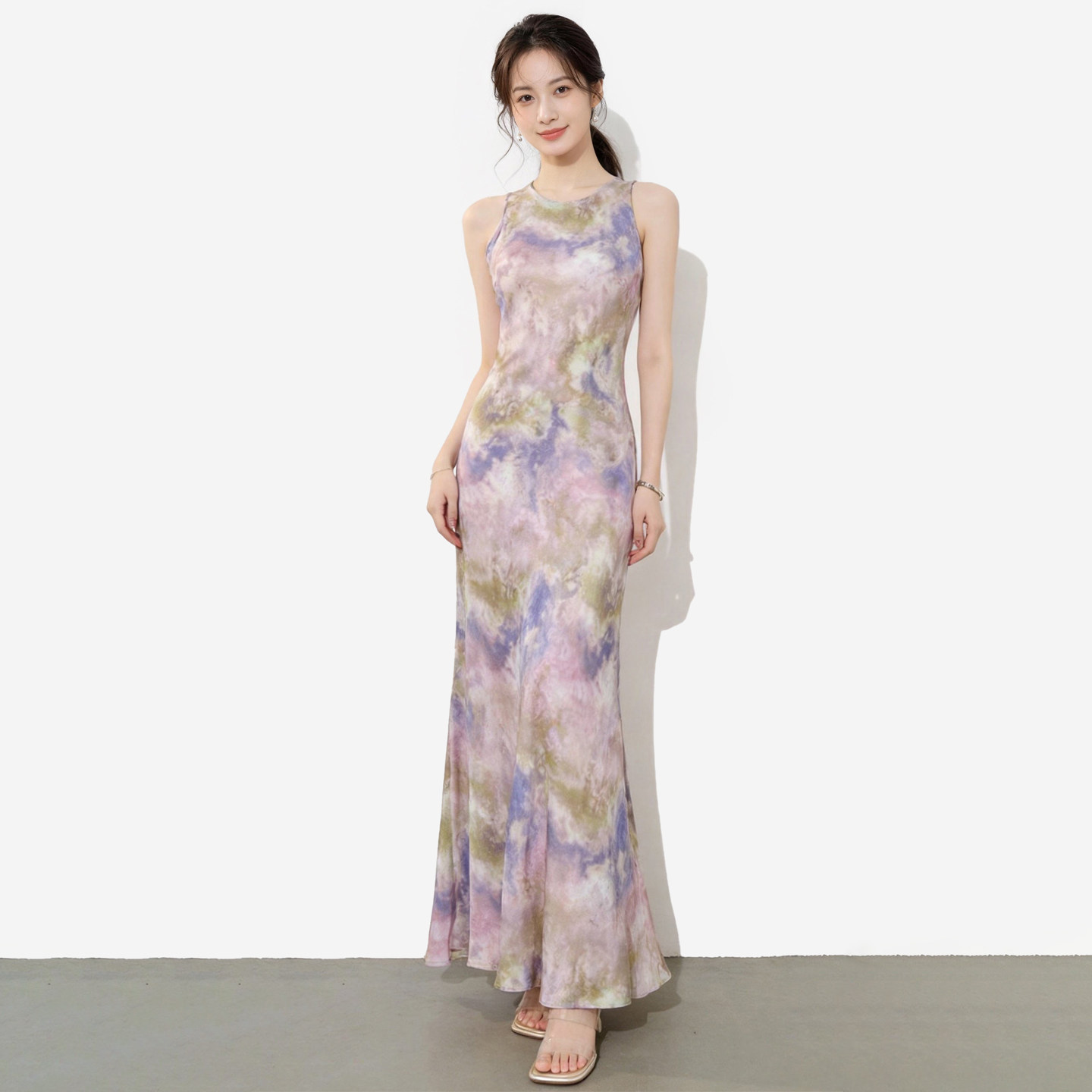 气质无袖印花真丝连衣裙女夏修身斜裁女神裙桑蚕丝时尚浪漫穿搭