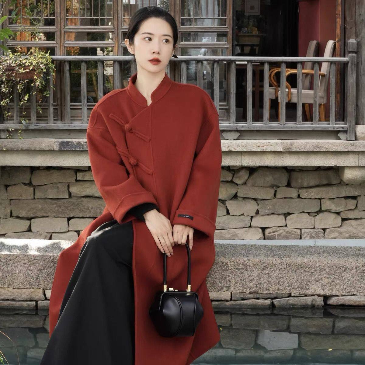 新中式气质国风羊毛呢大衣外套女2024冬新款加棉加厚新年战袍汉服