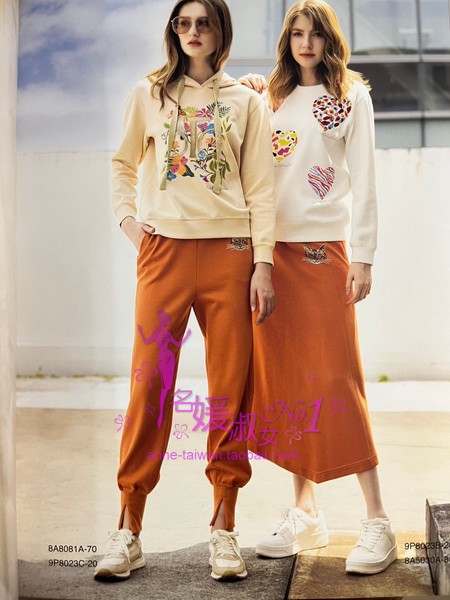 蔡佳瑾 23秋冬 8A8081A 9P8023C 9P8023B 8A5030A 半身裙全新代購