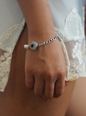 链条巴洛克珍珠骰子手链女甜美