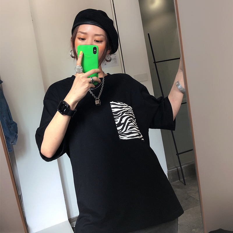 OPEN UP2019夏季新款复古港风宽松短袖T恤女斑马纹口袋百搭上衣潮