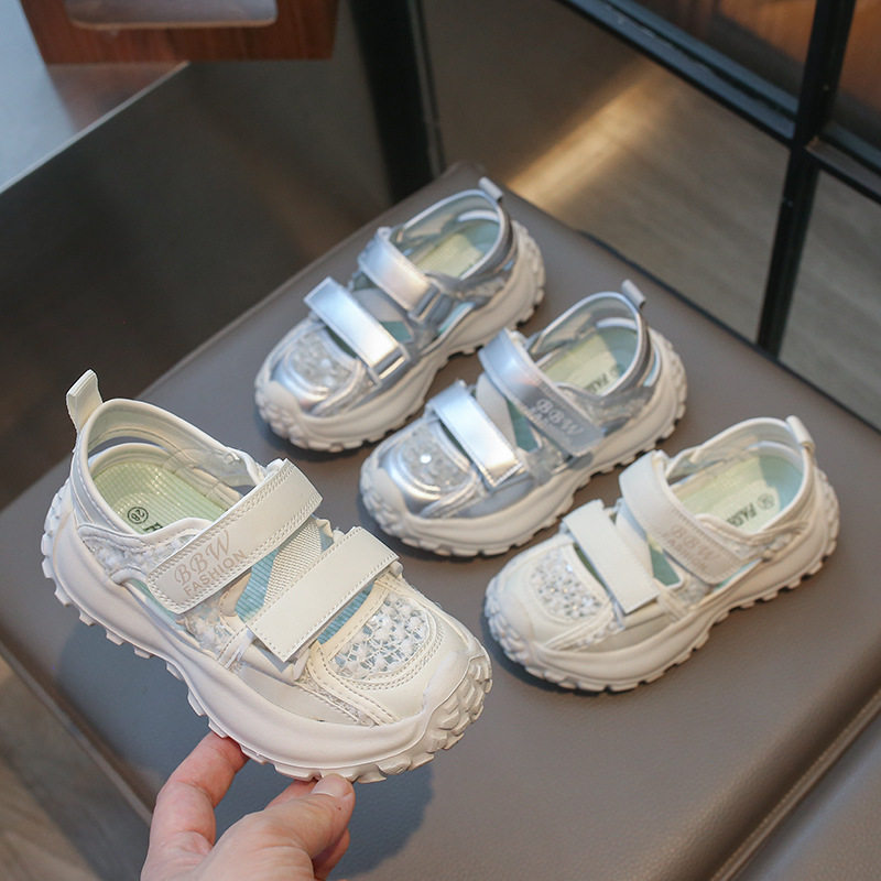 女童凉鞋夏季2026新款儿童运动鞋薄款鞋子女孩包头网鞋春秋沙滩鞋