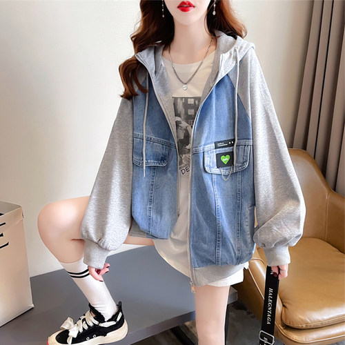 薄款宽松慵懒风牛仔拼接卫衣女