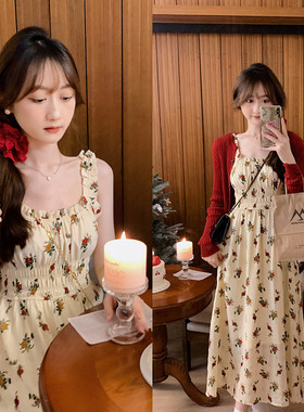 安璃 浪漫复古松紧收腰显瘦碎花连衣裙温柔气质背带裙2024年新款