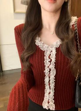 安璃  甜美木耳边坑条纹毛衣