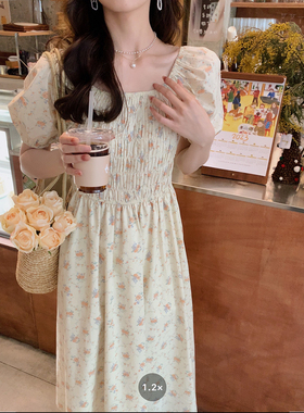 安璃 ANLI 方领打揽褶皱松紧碎花裙收腰显瘦泡泡袖温柔连衣裙新款