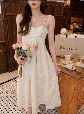 安璃 ANLI 设计感针织拼接刺绣镂空吊带裙白月光约会叠穿连衣裙