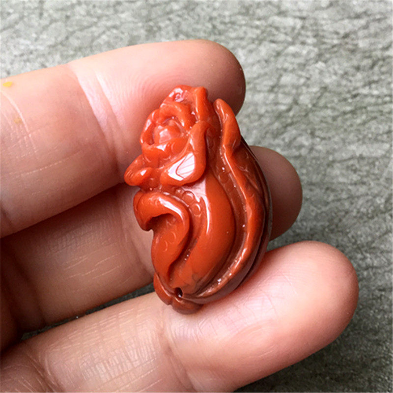 天然川料南红玛瑙柿子红大白菜吊坠雕件 百财聚来雕刻挂饰项坠