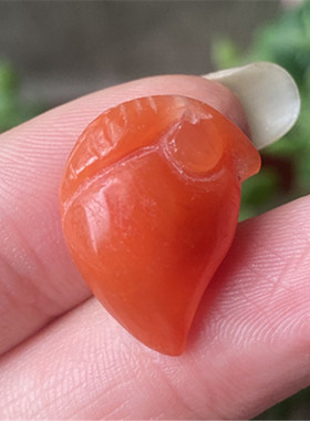 天然保山料南红玛瑙寿桃吊坠雕件 磨砂感樱桃红玉石雕刻挂饰项坠