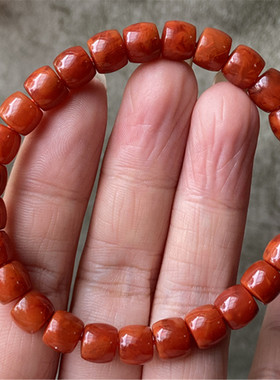 7.7毫米天然四川九口料。老型珠满色满肉火焰红手串手链