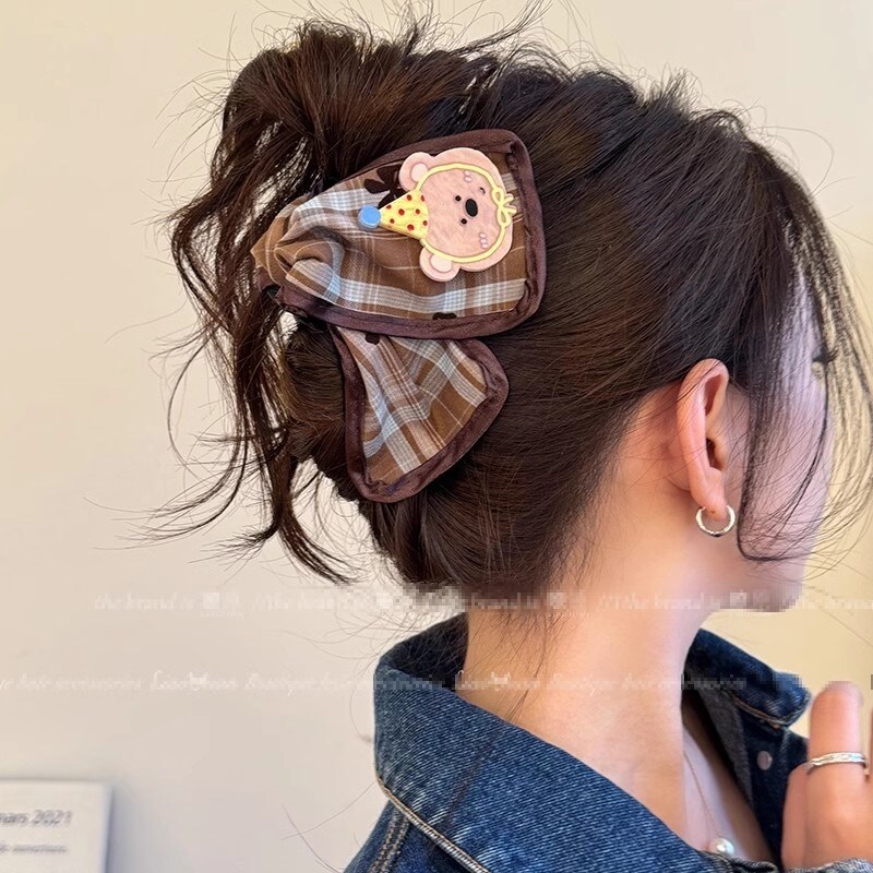 布艺三角发夹女可爱小猫鲨鱼夹2025新款高级感中号抓夹女高级感