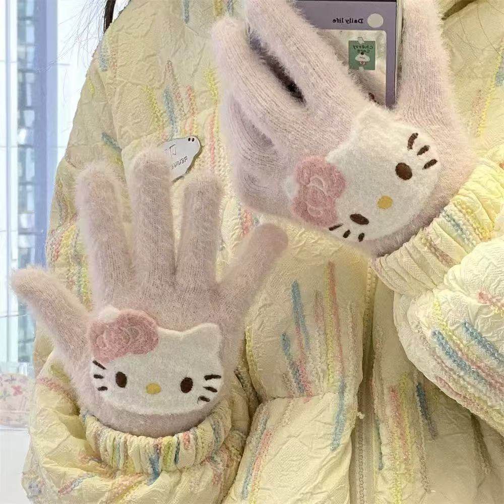 少女心kitty手套女冬季电动车骑行保暖触屏防寒防冻毛绒学生可爱